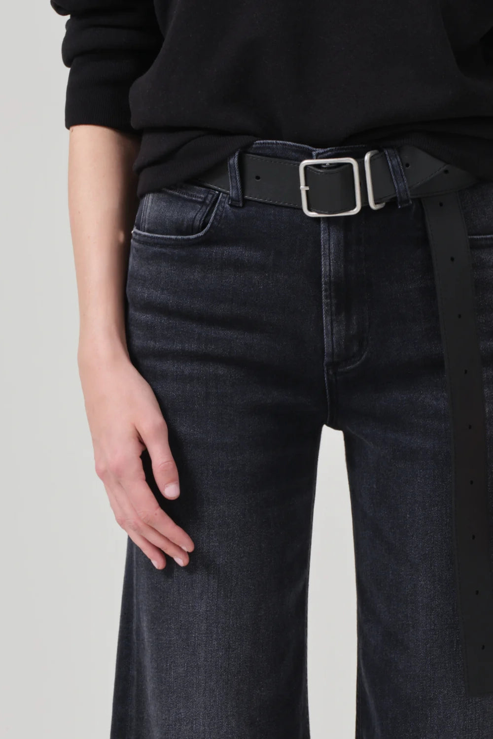 Folio Aura Wide Leg Crop Jean