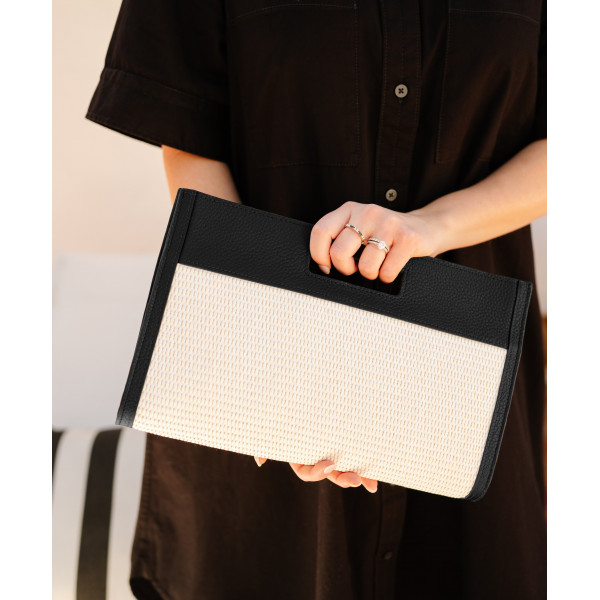 Cove Destino Clutch