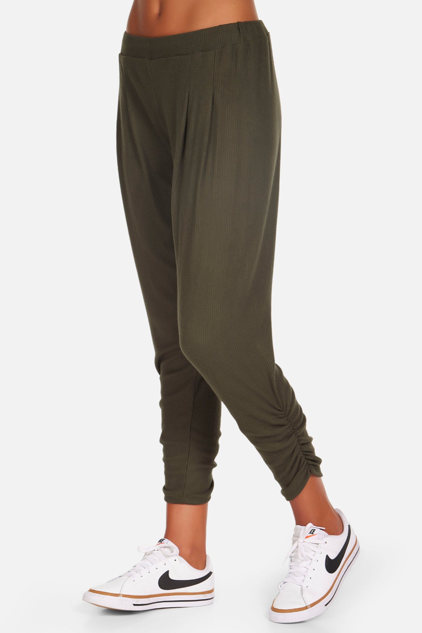 Silhouette Shirred Rib Pant