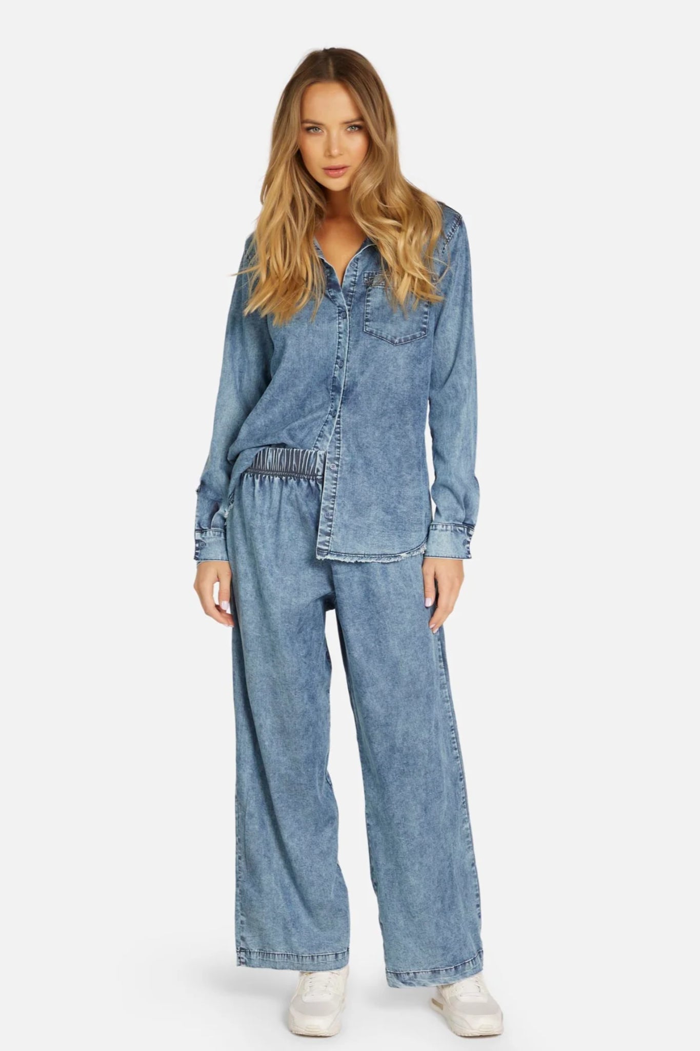 Glimmer Wide Leg Denim Pant