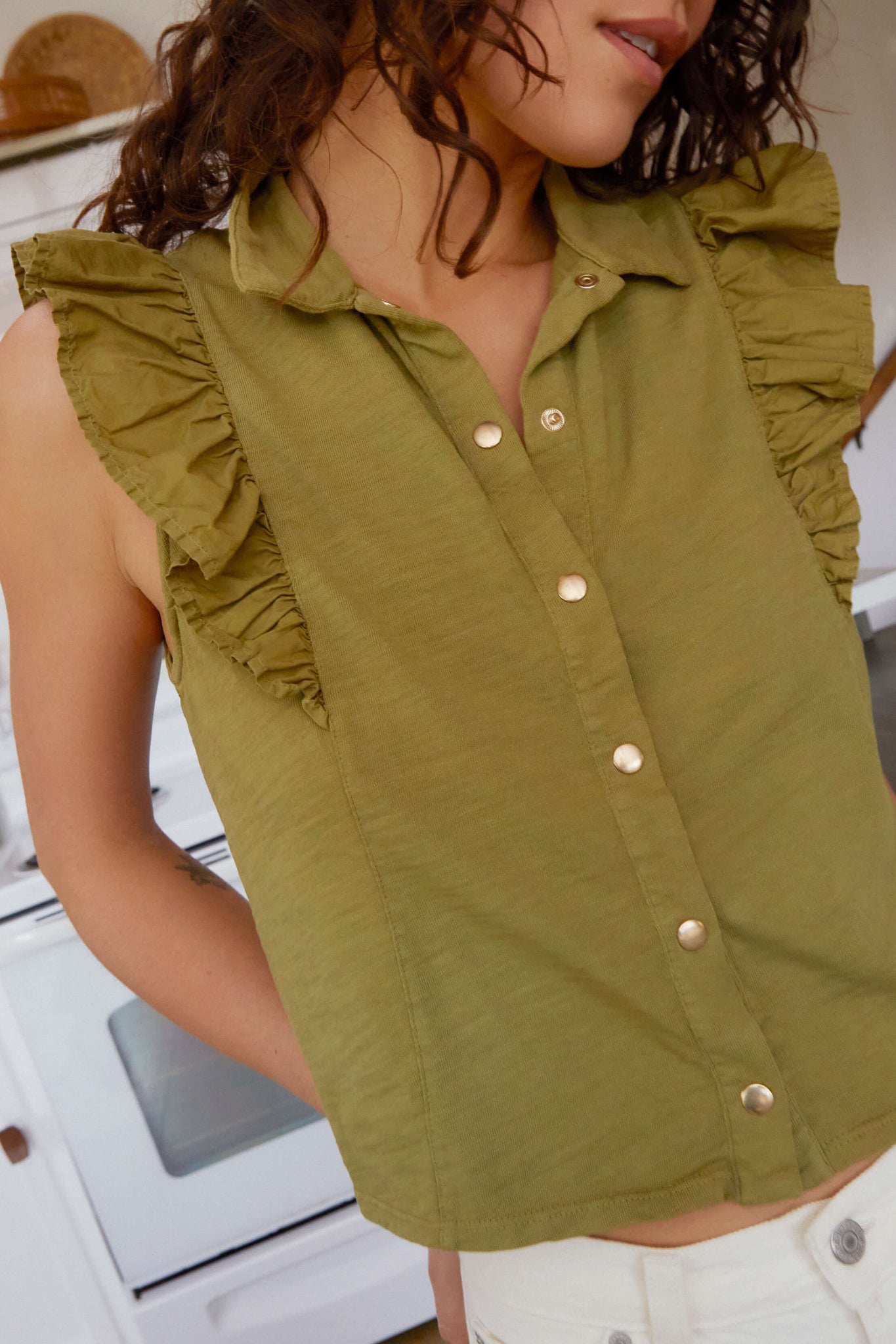 Cadencia Ruffle Button Top