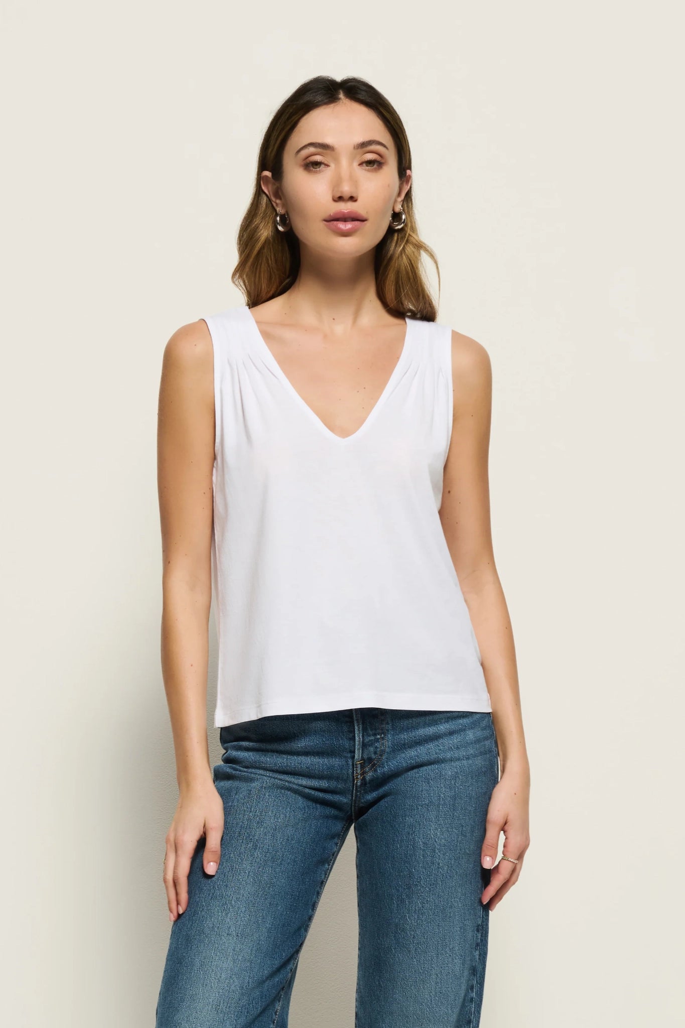 Douce Wave V neck Tank